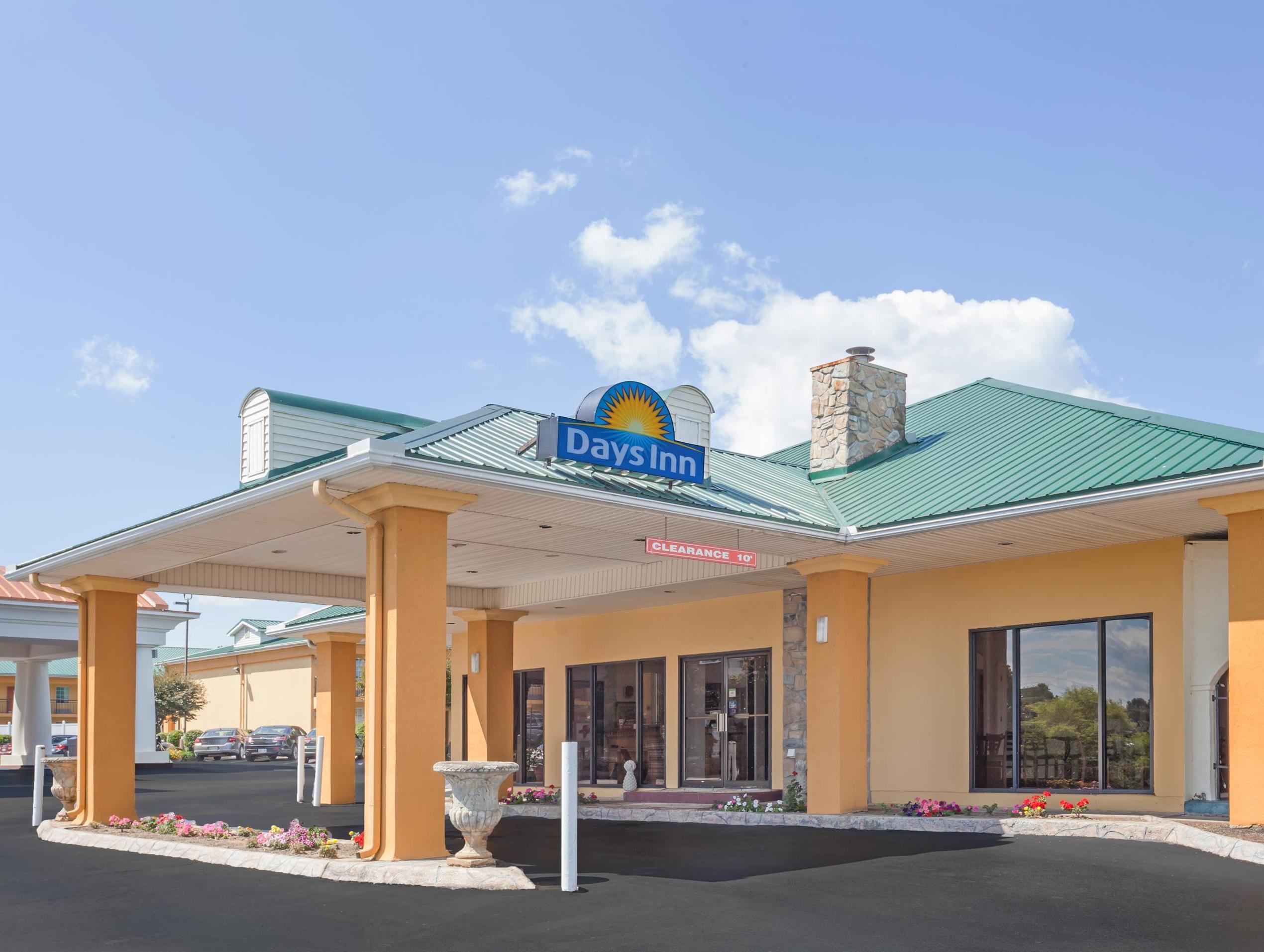Days Inn By Wyndham Lenoir City Dış mekan fotoğraf